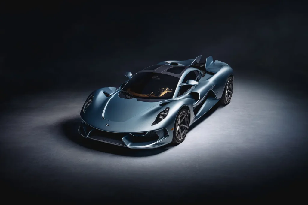 Hennessey just unveiled the Blackbird hypercar and the car world just went crazy