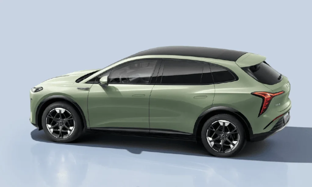 Chinese company installs first ever semi-solid-state battery in an EV and boosts range by a huge amount