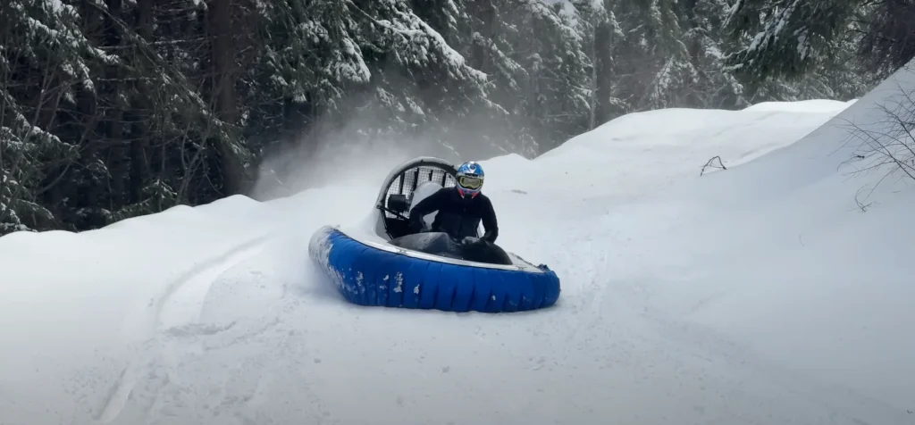 American discovers a wrecked 1989 hovercraft that's been abandoned 20 years and gets to work making it airborne again