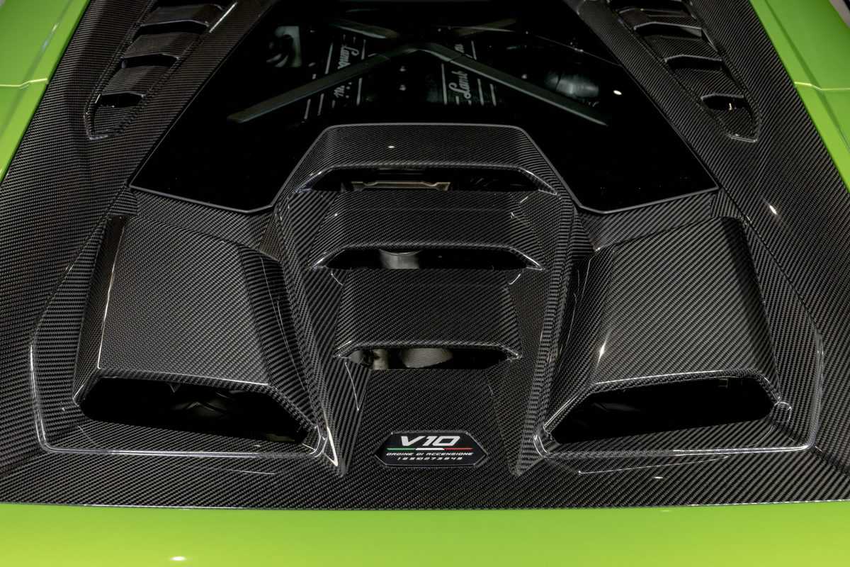 Carbon fibre rear of the Lamborghini Huracán Tecnica.