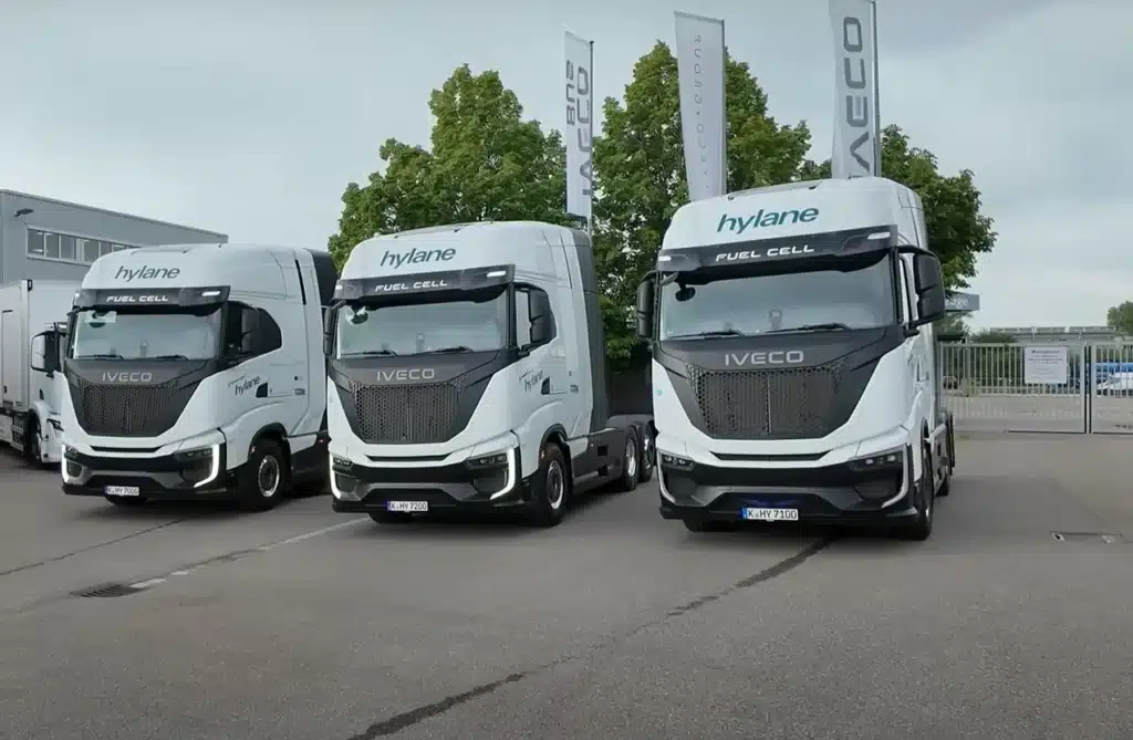 Man drives hydrogen truck for the first time after everyone tore them to shreds then gives his verdict