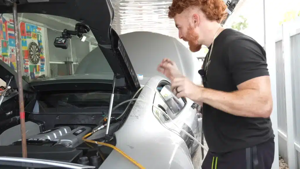 Man buys wrecked Audi R8 supercar for very cheap price and rebuilds it in just 24 hours
