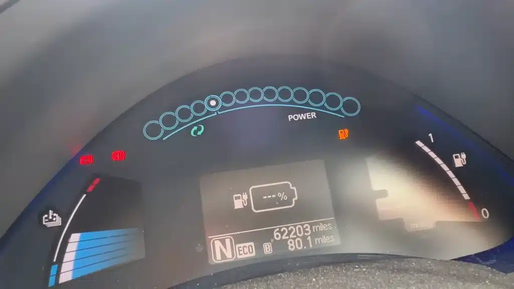 Man drives his $2,700 Nissan Leaf electric car until it dies to see how far the EV will go