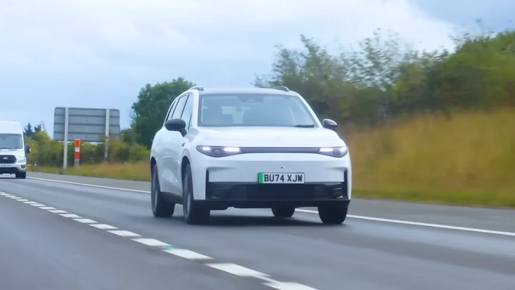 Men drive six EVs including Tesla and BYD past 0% battery to see which would last the longest