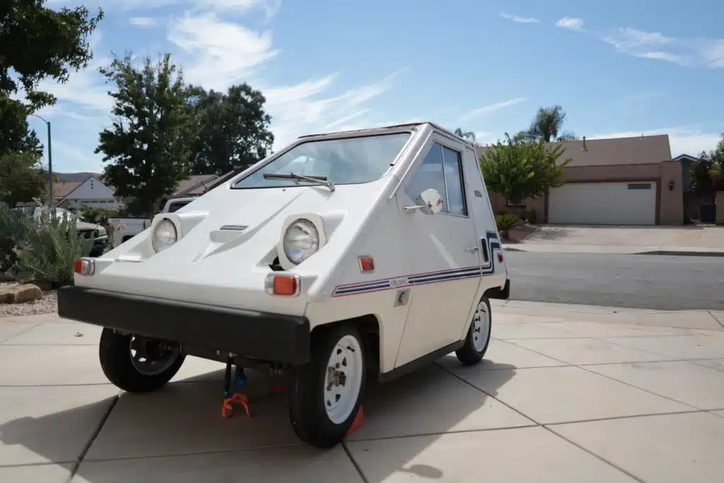 American dad buys amazing 'weird' old Citicar to restore it