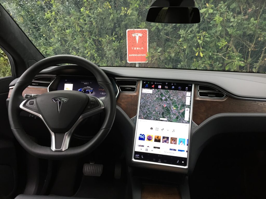 Elon Mode Tesla Model X