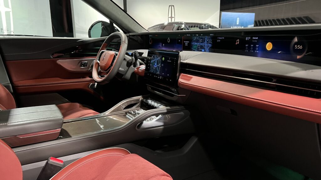 2024 Lincoln Nautilus, interior