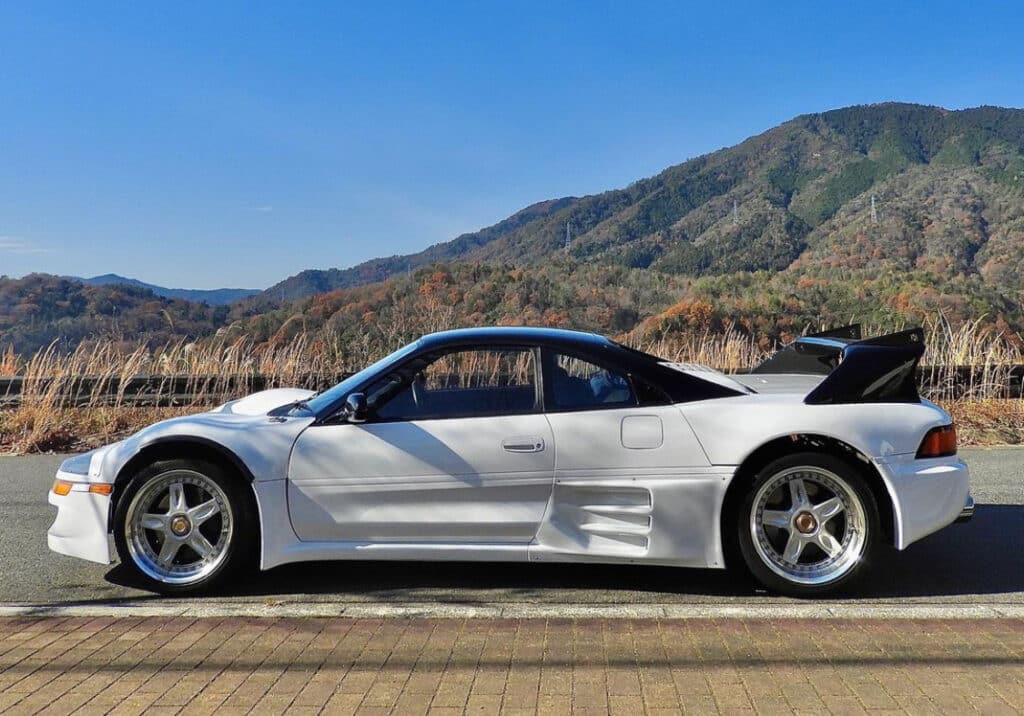 Toyota MR2 side profile