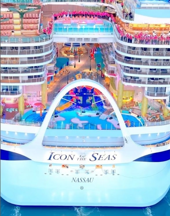 biggest cruise ship Icon of the Seas