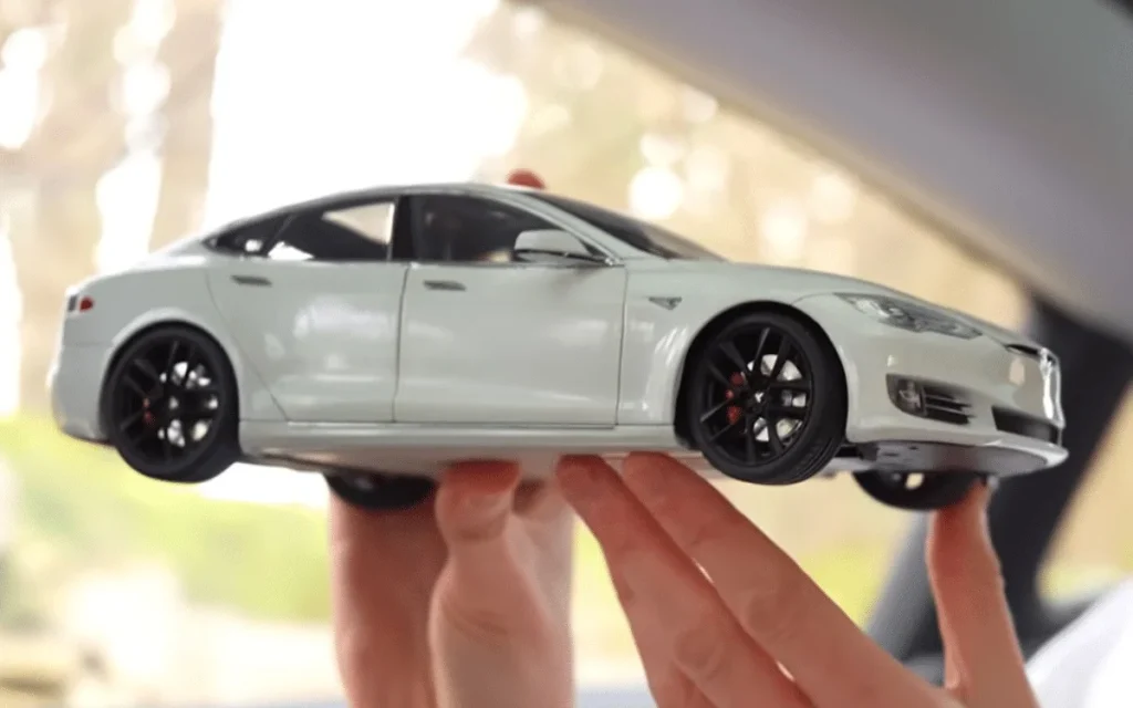 If youve got a lot of friends and youre particularly good at convincing people Tesla credits are a wonderful way to save a lot of cash