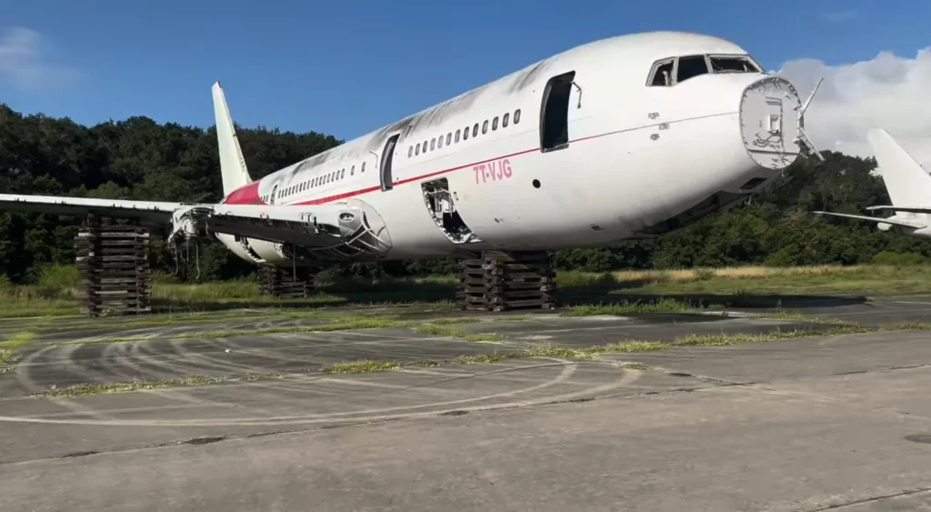 Imagine stumbling upon an aircraft boneyard (this one is probably in Florida) with jets that were once worth a fortune and are now just dying away