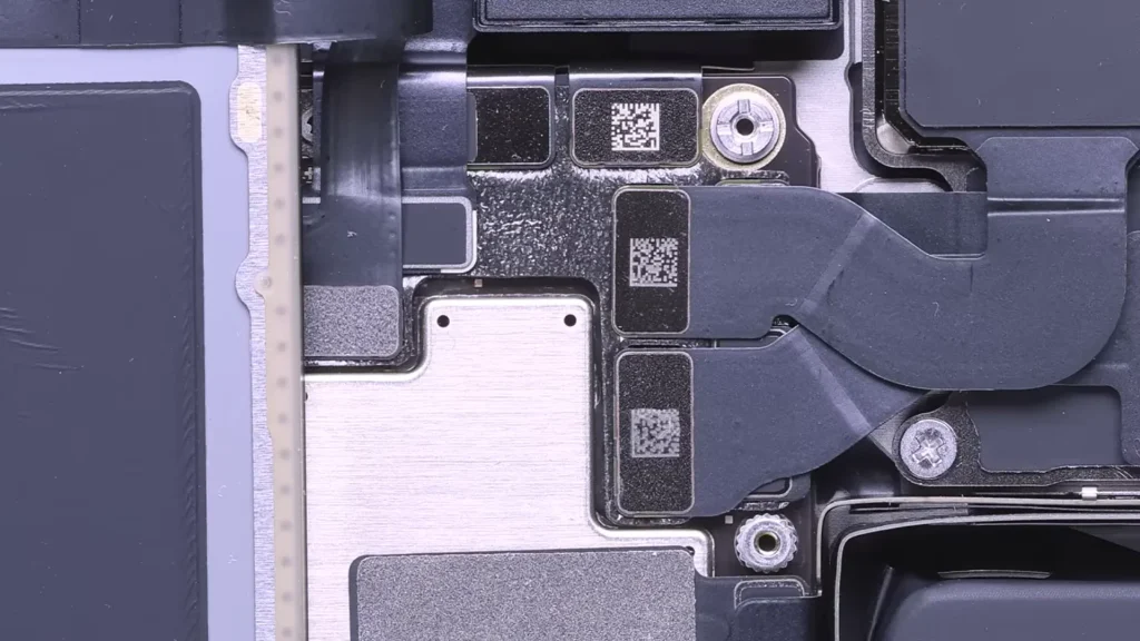 Someone opened up the iPhone 15 Pro with a 3D microscope and seeing inside the phone in this way is truly mind-blowing