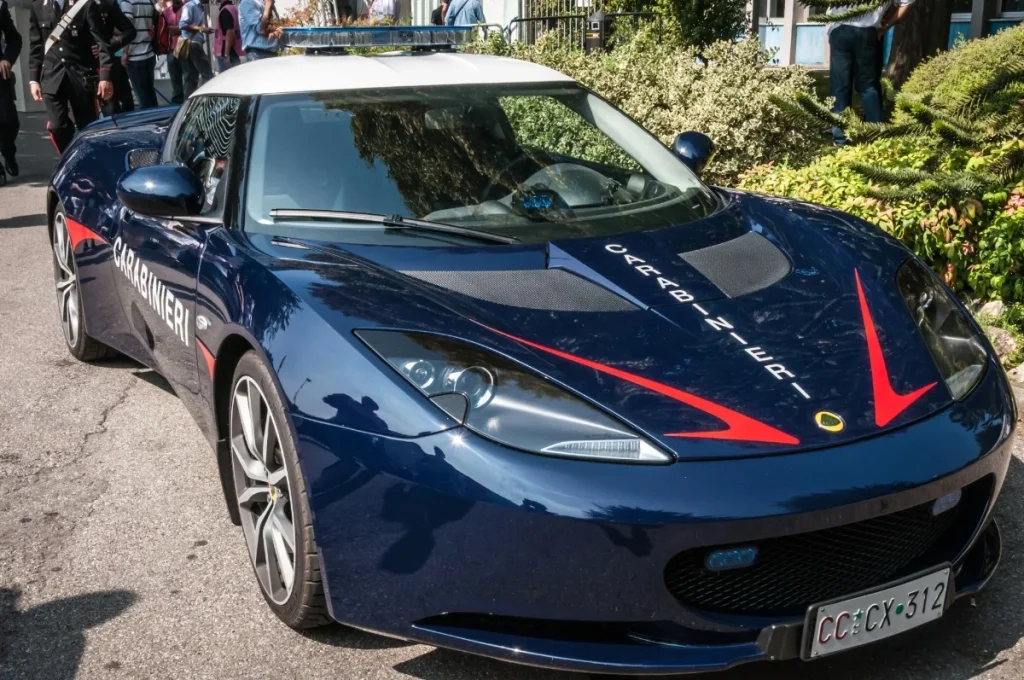 Italian police officers have access to some pretty cool cars, including a&nbsp;Lamborghini&nbsp;Huracán