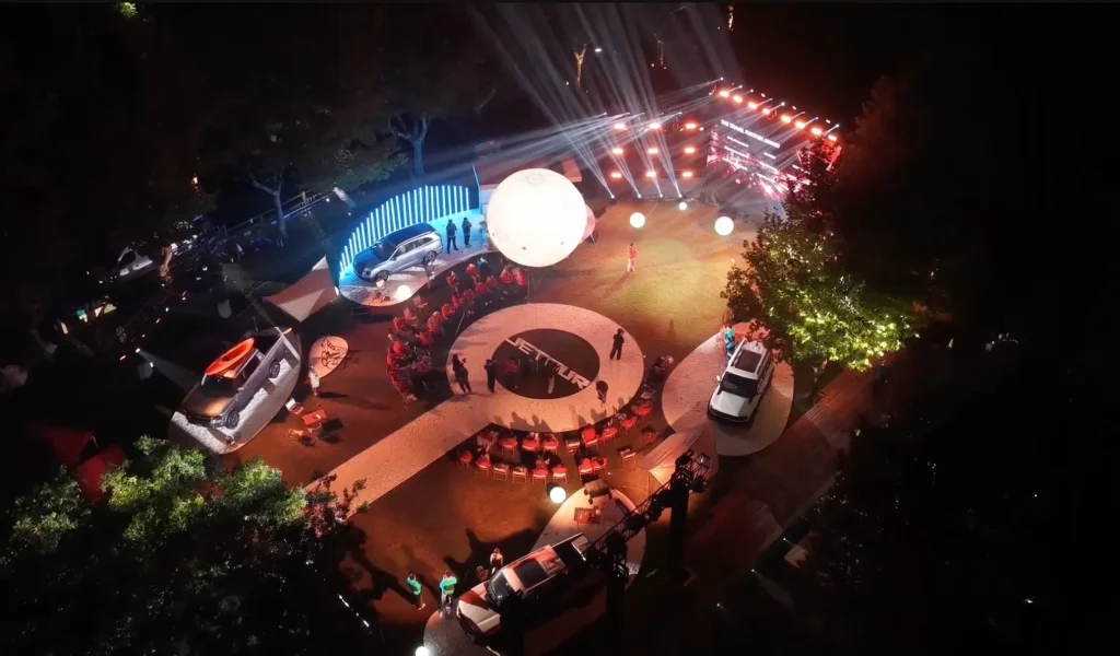 JETOUR invited Supercar Blondie to Wuhu, Anhui Province in China, for the JETOUR Global Technology