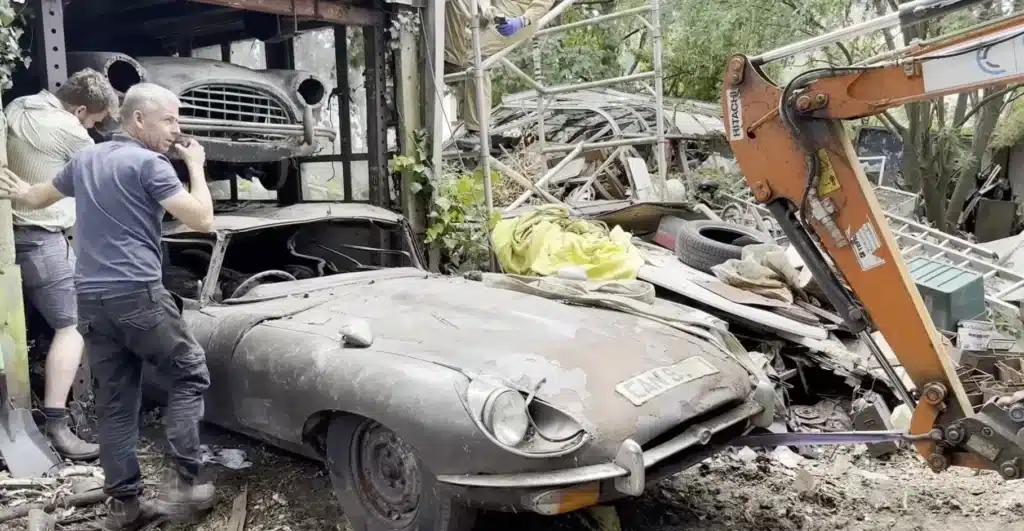 Jaguar E-Type Barn find