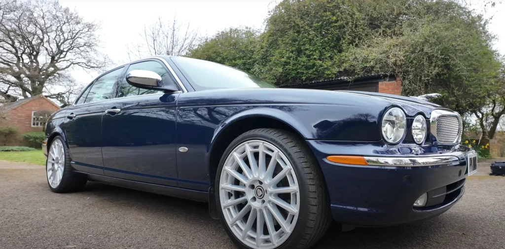 Man imported Jaguar XJ Super V8 from Japan and its unique history left the car with a very impressive spec