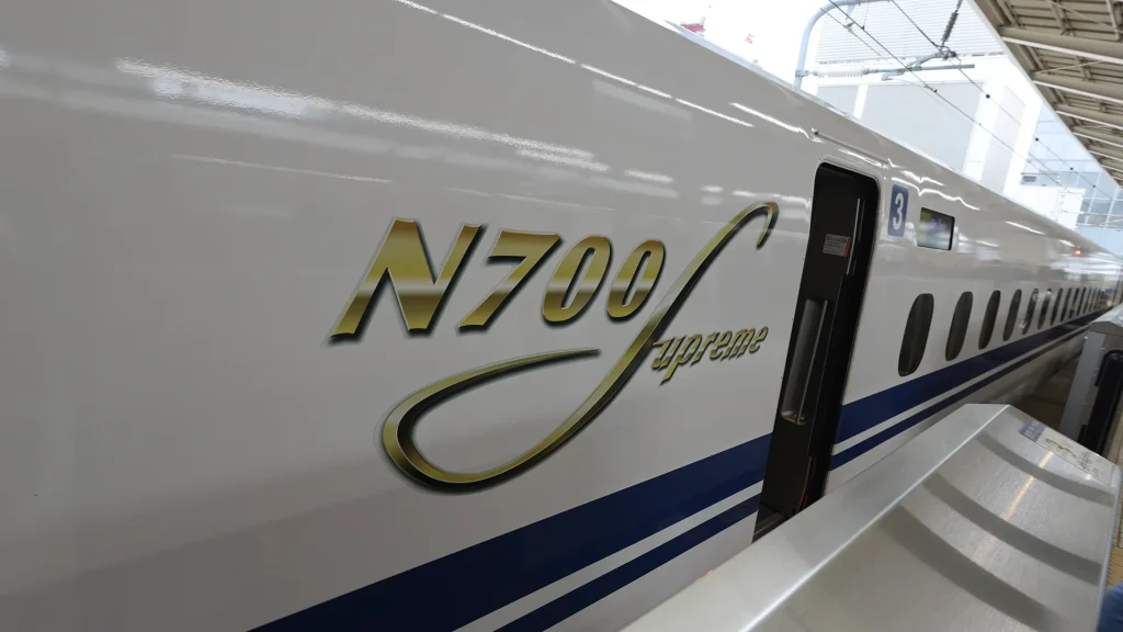 Man tries out Japan's fastest bullet train for 870-mile journey and shares what leaves him 'deeply impressed'