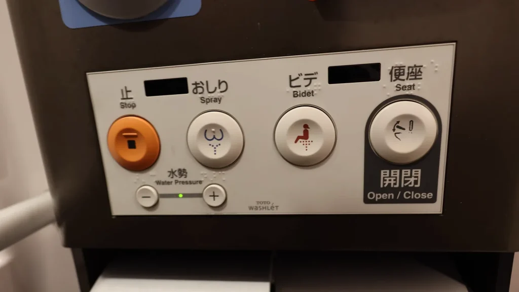 Man tries out Japan's fastest bullet train for 870-mile journey and shares what leaves him 'deeply impressed'