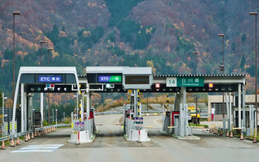 You might have seen an ad for a cheap car from Japan pop up online, and wondered what the catch is.