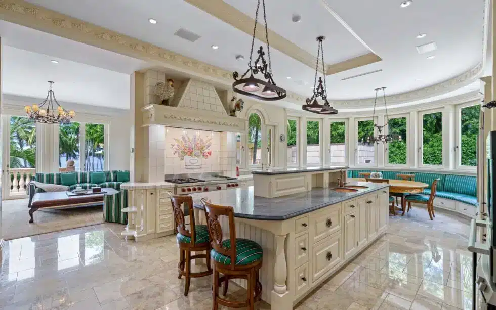 Jeff-Bezos mansion kitchen