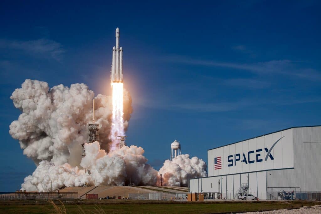 Jeff Bezos vs Elon Musk is the modern-day Space Race