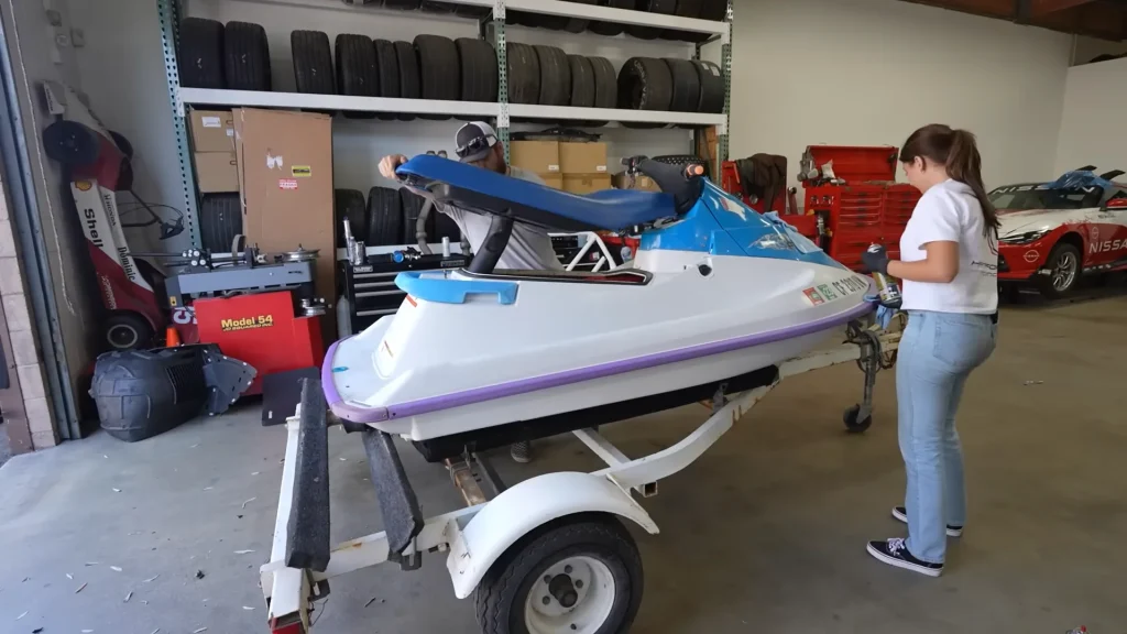 California woman compares a $500 jet ski to a $25,000 luxury one and delivers a very surprising verdict