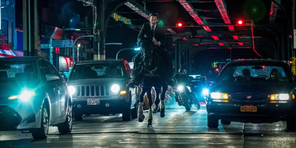 John Wick 4, Keanu Reeves riding a horse in Brooklyn
