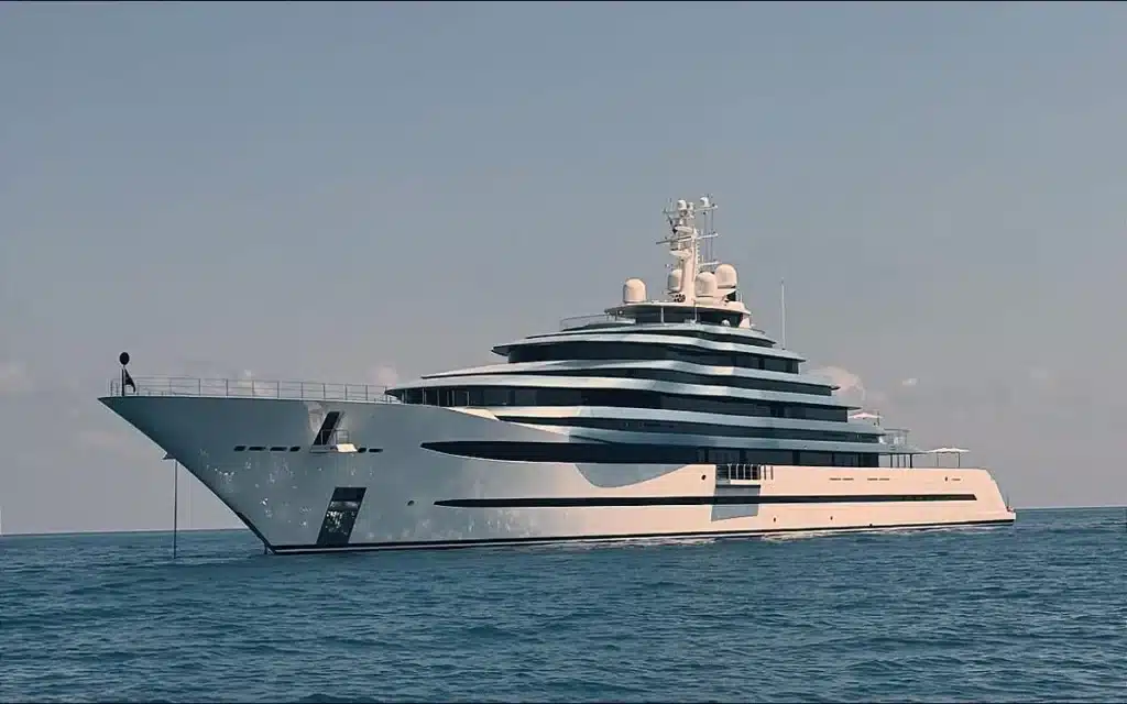Kaos, a superyacht originally designed for the Emir of Qatar and now owned by the heir to the Walmart fortune, was just spotted in Italy