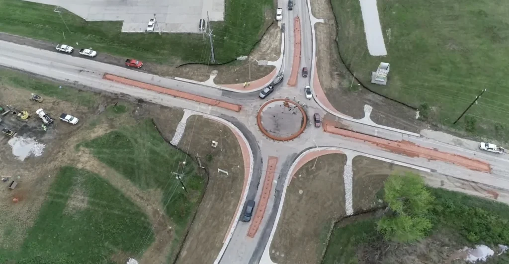 A Kentucky roundabout opened and the footage of Americans using it for the first time is absolute chaos