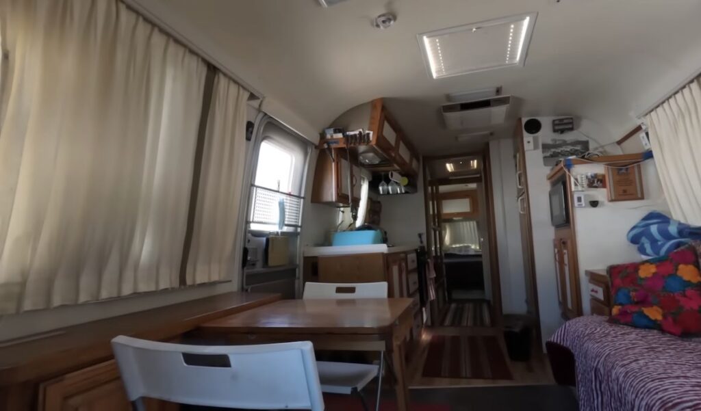 This trucker made the ultimate camper out of a Kenworth and an ...