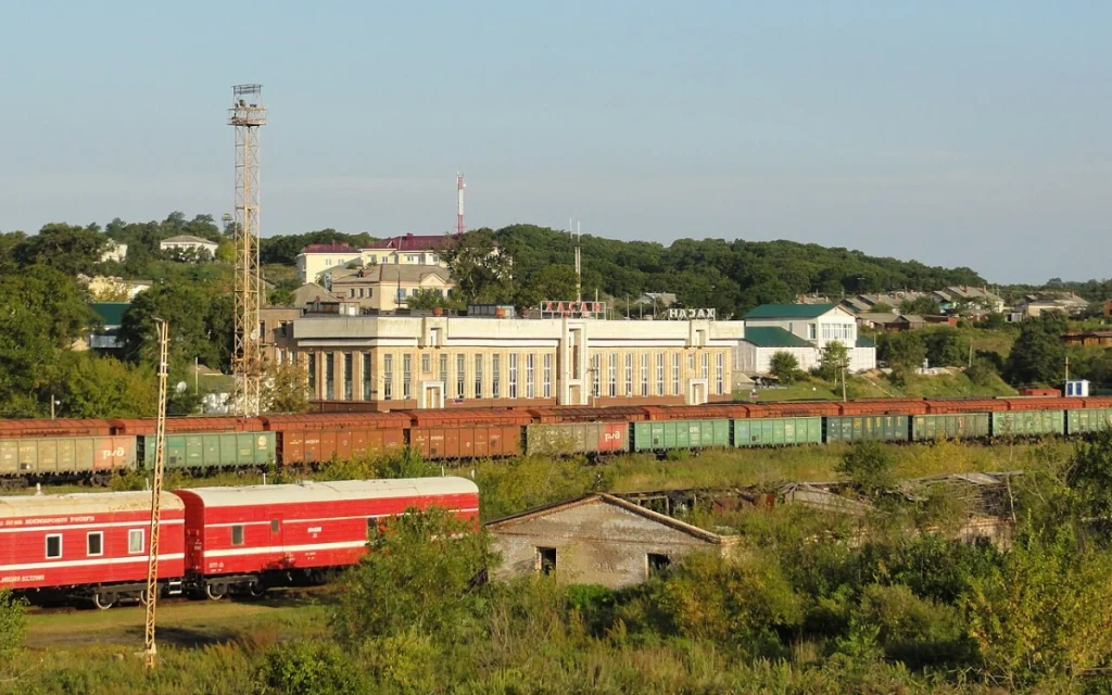 The world's longest continuous direct driving route is not something as simple as a New York to Los Angeles road trip, but something far more epic