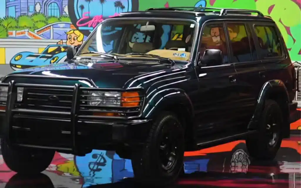 Shaquille O'Neal restores Kobe Bryant's Land Cruiser that he used to drive in high school and presents it back to Kobe’s mother