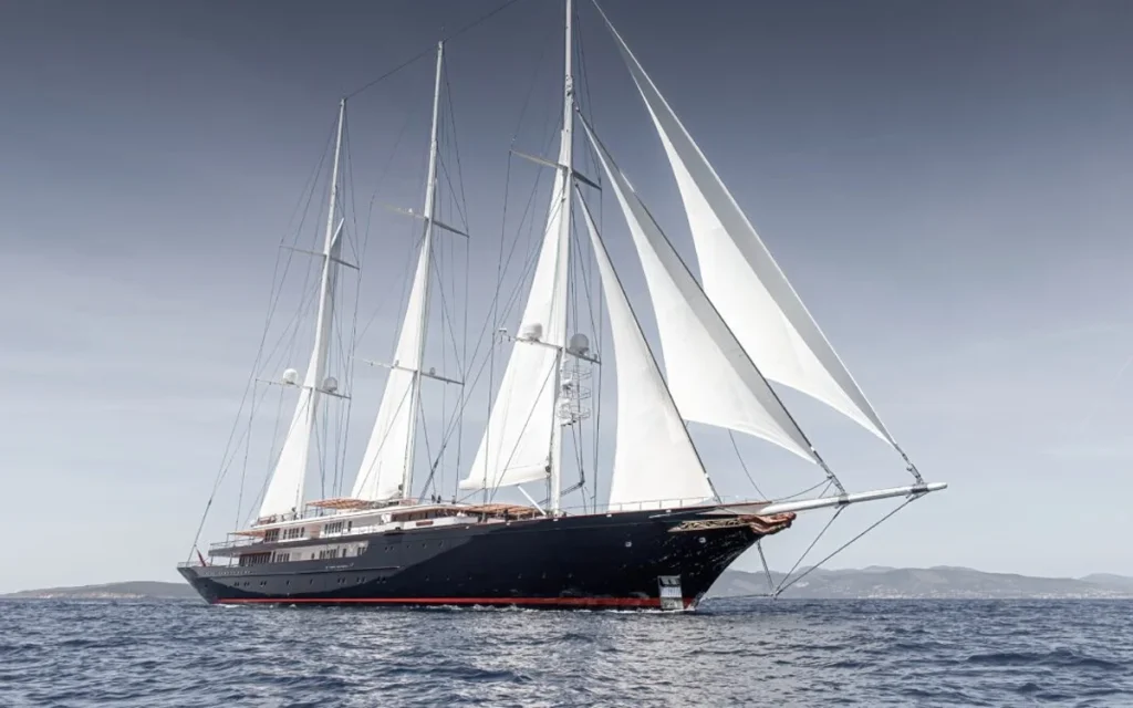 Louis Viotton CEO Bernard Arnault has reportedly ordered a brand-new $650M megayacht from Feadship to take over from his record-breaking Symphony and rival Koru