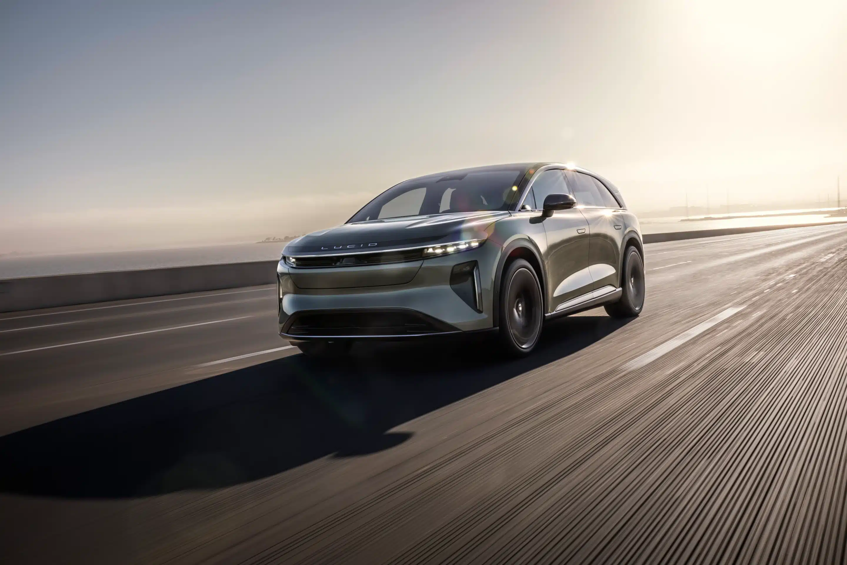 Lucid Gravity breezes past Porsche and Lamborghini in the quarter mile with incredible speed