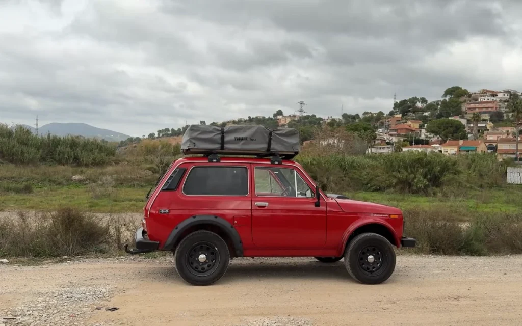 If you think adventure requires a massive RV and a perfect plan, a Lada Niva 1600 micro camper just proved you wrong in the most entertaining way possible.