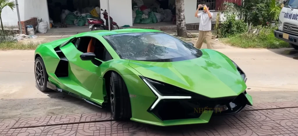 YouTubers transform scrapyard Nissan Maxima into hand-built Lamborghini while spending next to nothing