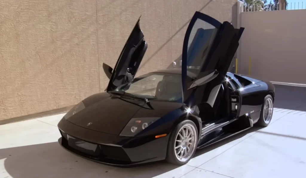 Someone brought a 2003 Lamborghini Murciélago to Las Vegas pawn shop hoping for a six-figure deal but negotiations completely collapse