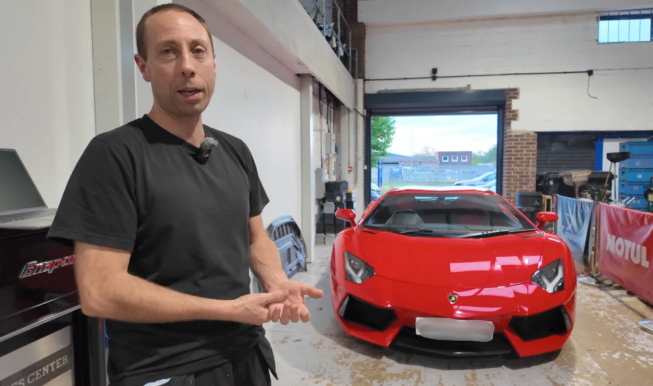 Regular guy reveals how he managed to own his dream Lamborghini Aventador for a whole year and what the daily costs were like