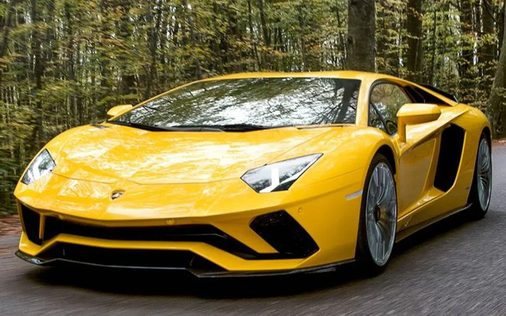 Popular salesman George Saliba documented the story of a 16-year-old lad who put 12,000 miles on his dad’s Lamborghini Aventador while he was in Europe
