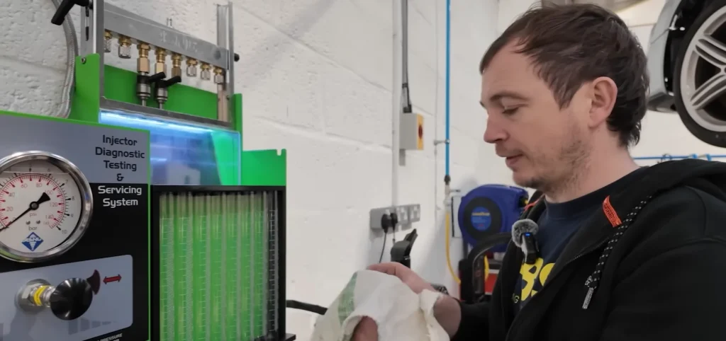 Lamborghini Huracán rolls into mechanic's garage and he exposes what happens if you don't look after the supercar