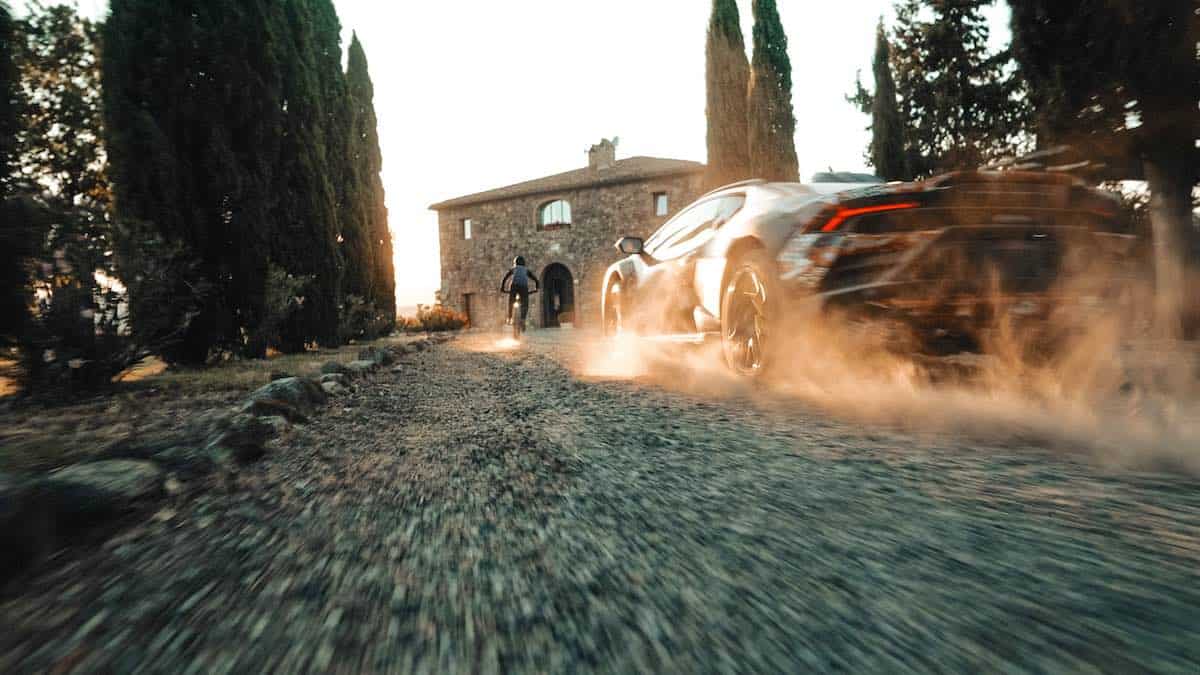 Lamborghini-Huracan-Sterrato-Teaser-4