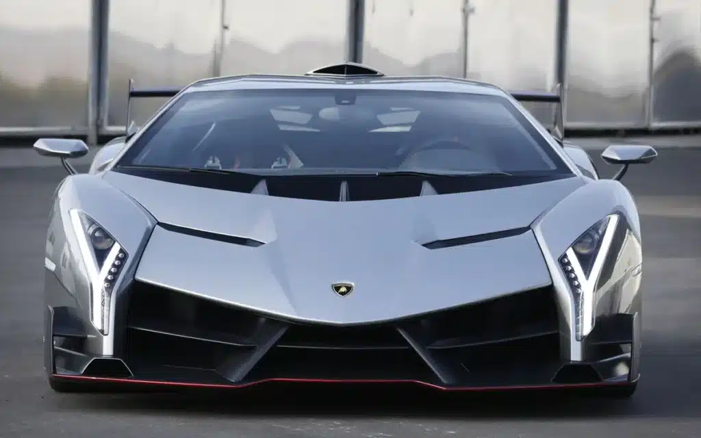 The most powerful car to ever leave the factory floor at Lamborghini, a new few-off limited edition supercar named Fenomeno, has been teased