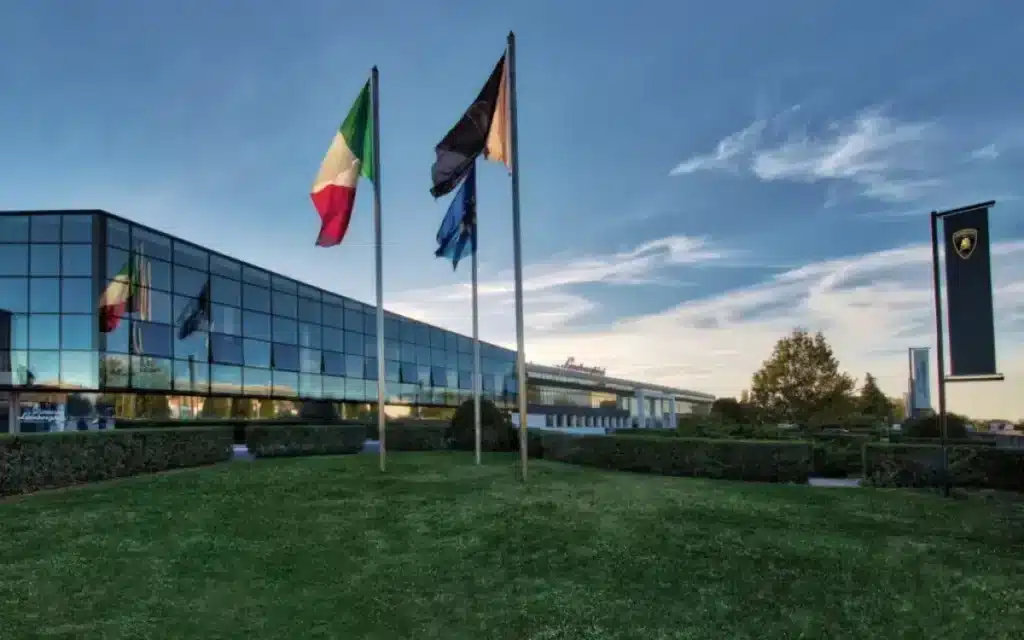 Discover the countries driving the global luxury car industry, from Italy’s Ferrari and Lamborghini to Germany’s BMW and Mercedes-Benz