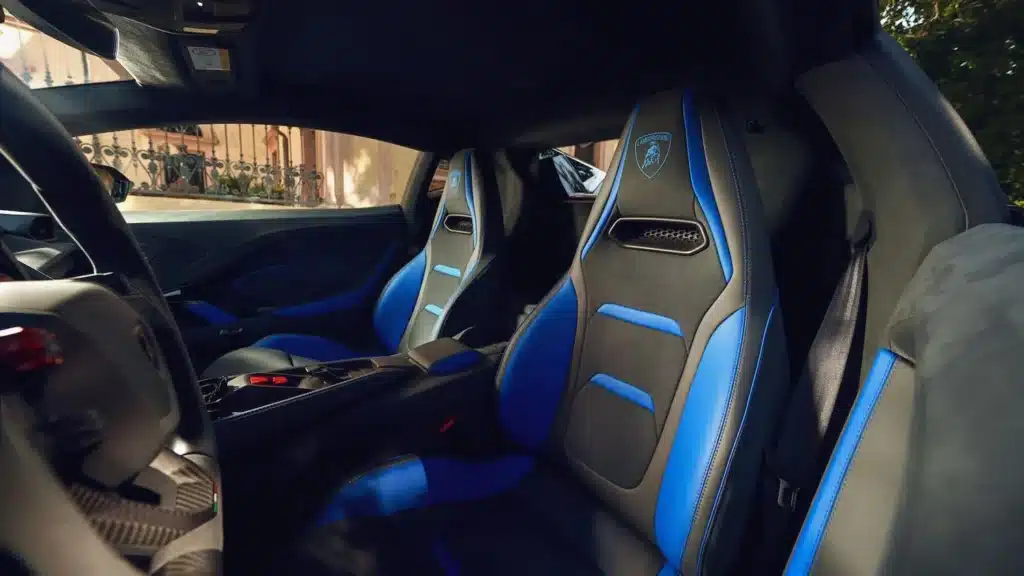 Lamborghini unveiled the Temerario Porto Cervo, a one-off example created with the Lamborghini's customization program, Ad Personam