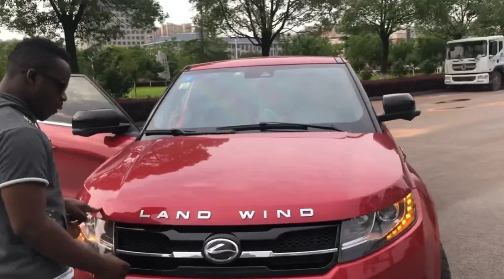 Man buys $12,000 Chinese Land Rover replica then claims no one will suspect a thing once he replaces the branding