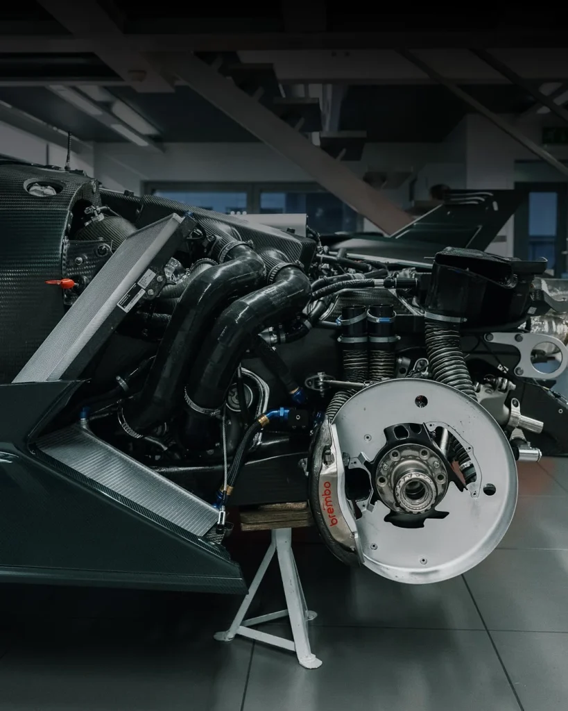 Lanzante just unveiled the first road-legal Bugatti Bolide at Goodwood, and it looks spectacular
