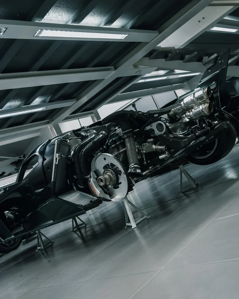 Lanzante just unveiled the first road-legal Bugatti Bolide at Goodwood, and it looks spectacular