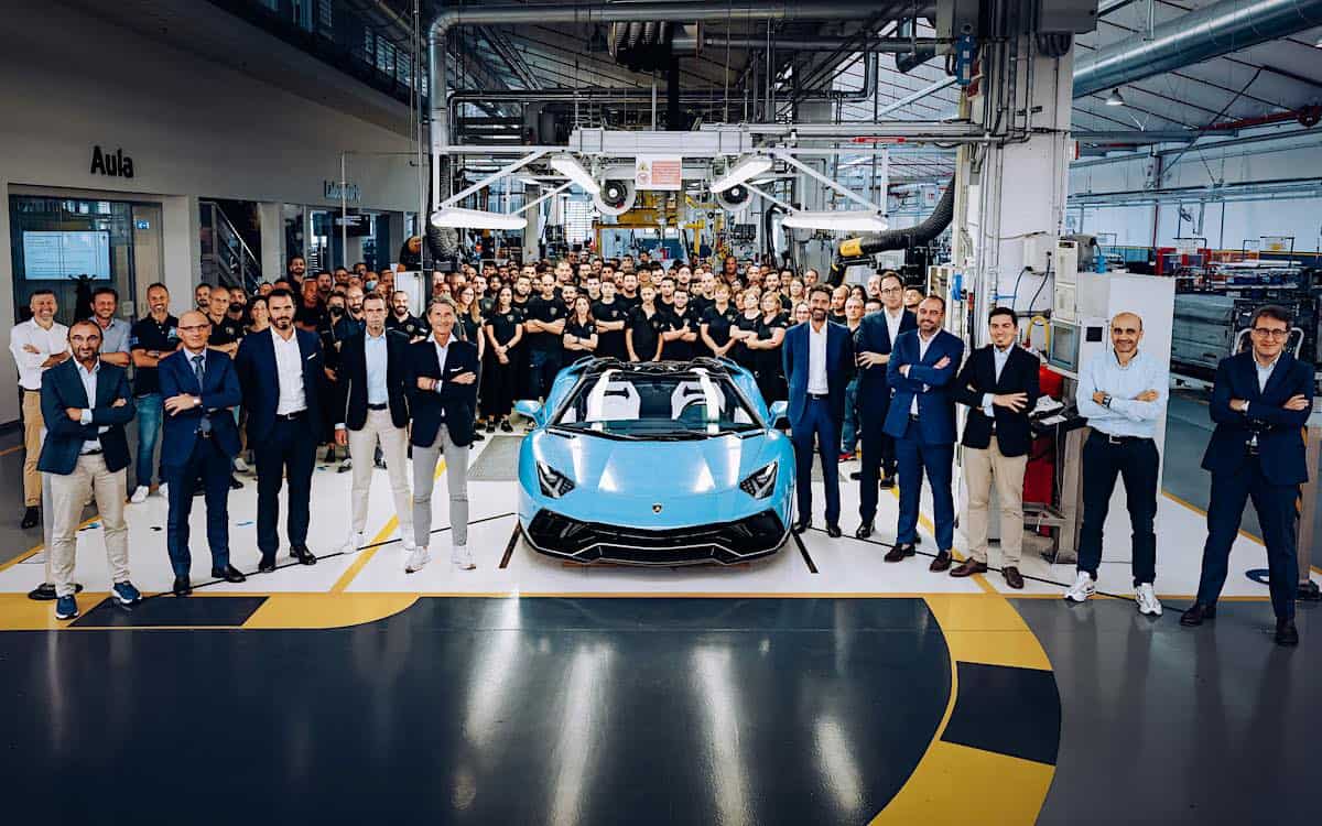 Lamborghini staff surround the last Aventador ever made