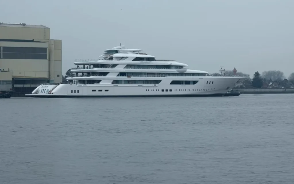 Texas billionaire unveils his $450,000,000 floating-palace superyacht where the annual running costs will make you gasp