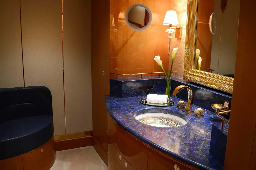 Anonymous billionaire Sheikh spent $450,000,000 transforming his Boeing 747 into what looks like a flying palace